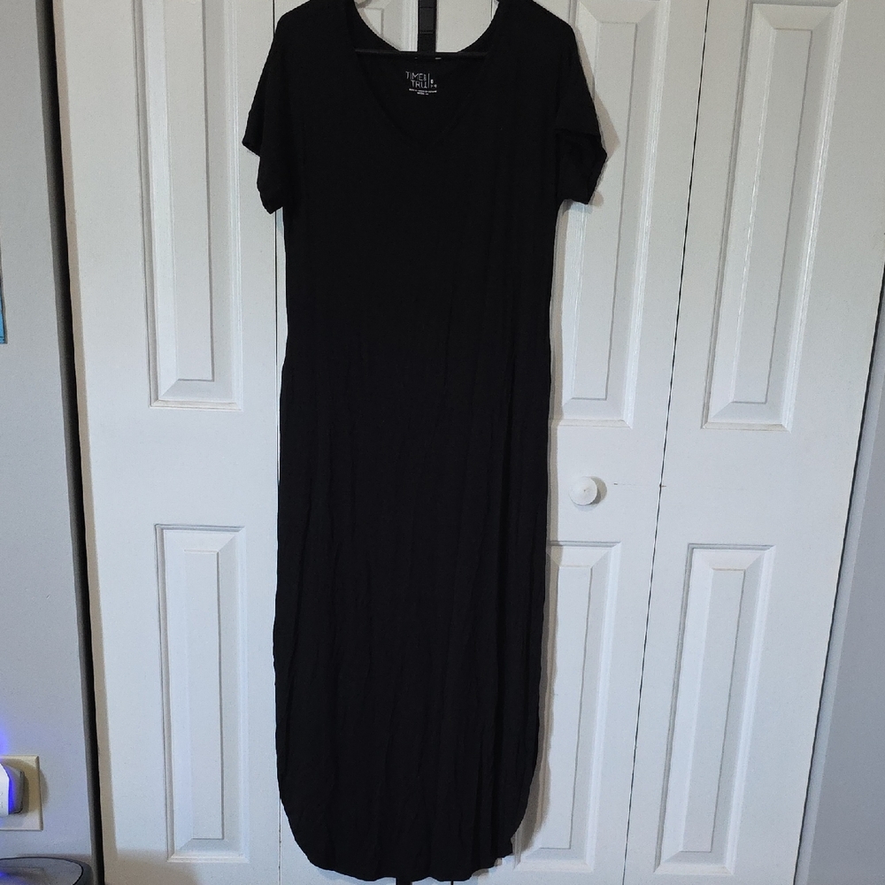 Time and Tru Elegant Black Maxi Dress